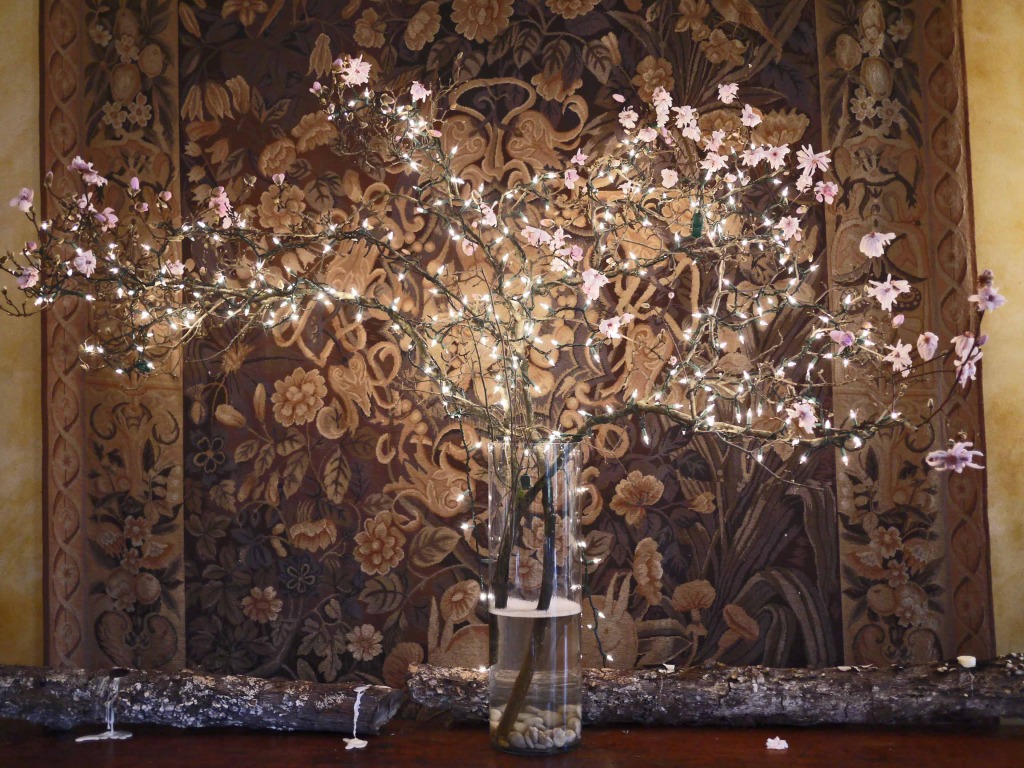 DIY forcing branches into bloom indoors arrangement